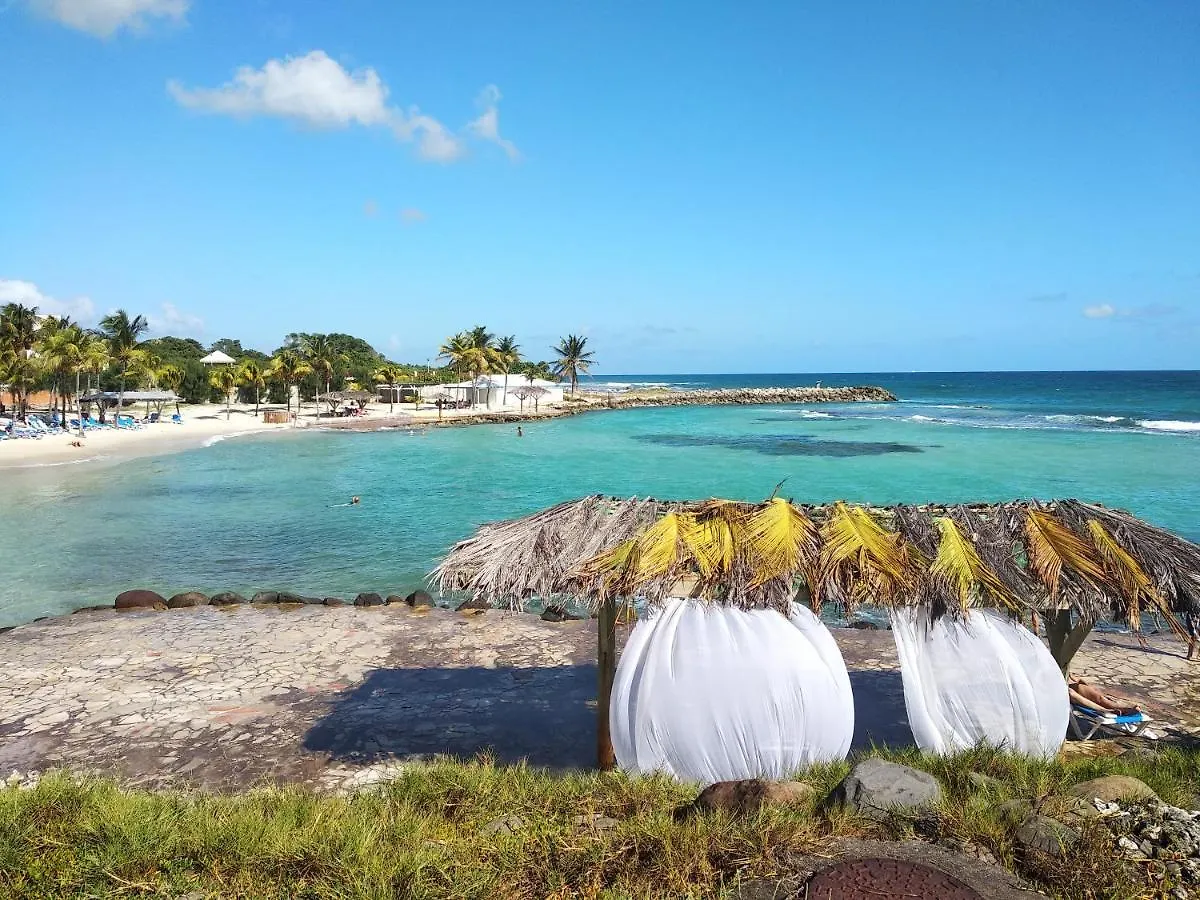 Apartment Studio Avec Grande Piscine, Plage Vanille Caraibes Saint-Francois