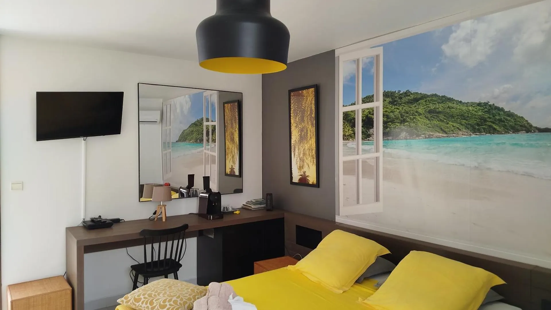 Appartement Studio avec GRANDE PISCINE, PLAGE Vanille Caraïbes Saint-Francois