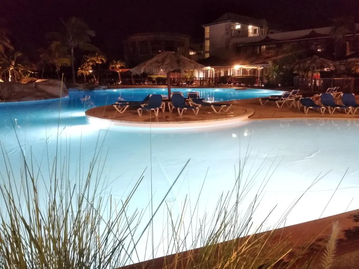 Studio avec GRANDE PISCINE, PLAGE Vanille Caraïbes Saint-Francois  Guadeloupe
